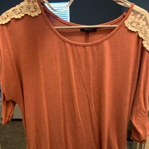 Coral top